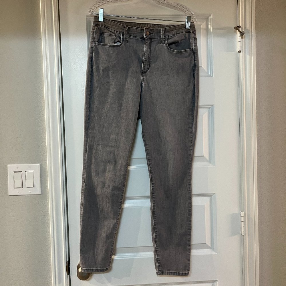 Universal Thread women's high-rise skinny gray stretch jeans